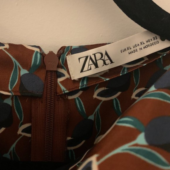 Silky soft Zara printed blouse - Picture 5 of 5
